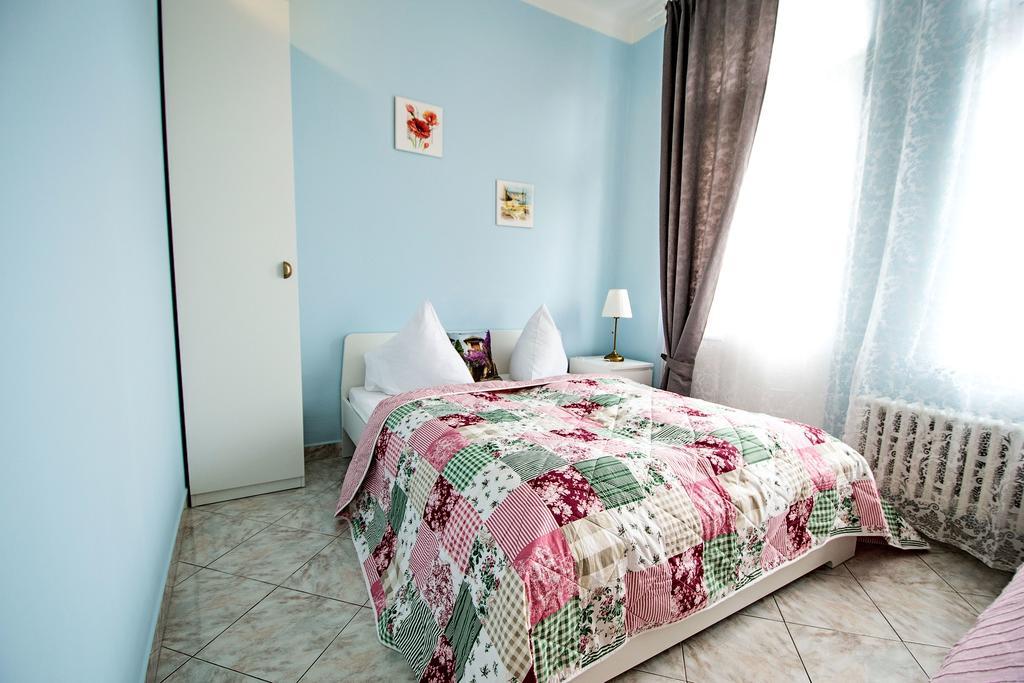פראג Labyrinth Apartments By Ruterra מראה חיצוני תמונה