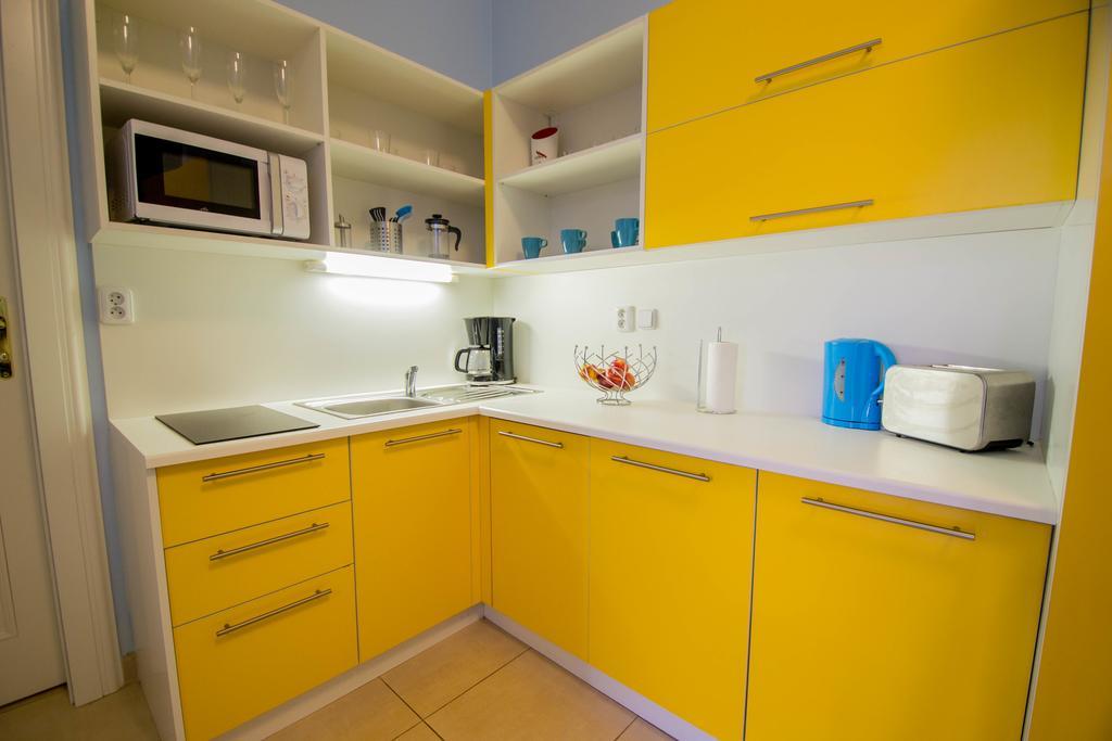 פראג Labyrinth Apartments By Ruterra מראה חיצוני תמונה
